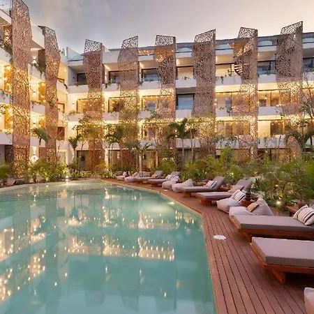 Hotel Jade