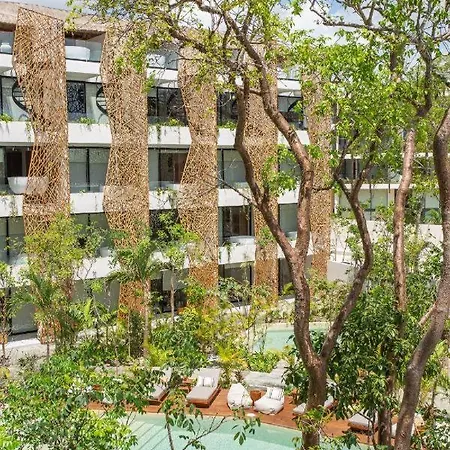 Jade * Tulum