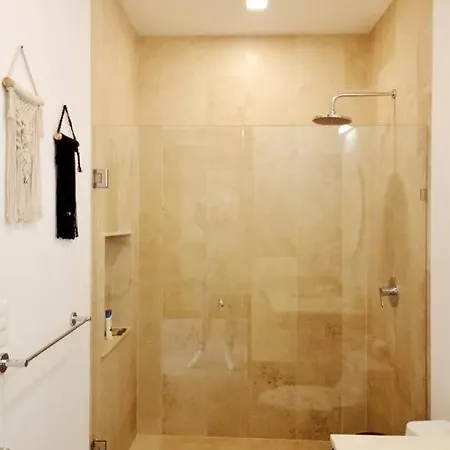 Omara 305 Classy&comfortable 2br, Aldea Zama, 200mb Wifi Tulum
