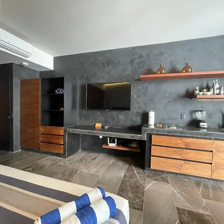 Cozy Studio W/fast Wifi & Private Patio Tulum