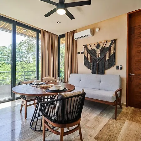 Apartment Botanica 201 *