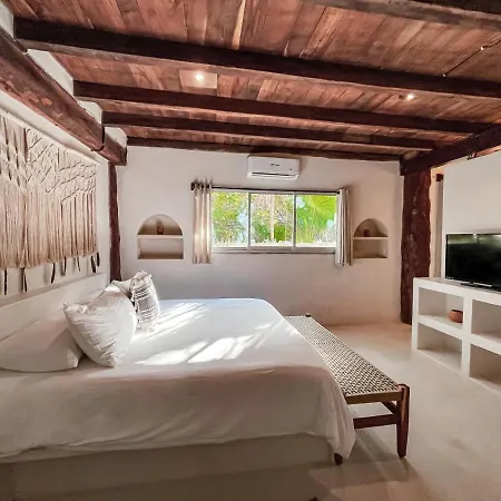 Hotel Amansala 4*