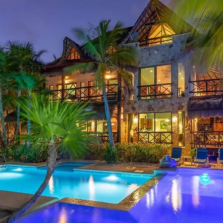 Beachfront Fully Staffed In Luxury Soliman Bay