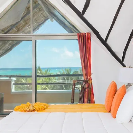 Villa Beachfront Fully Staffed In Luxury Soliman Bay *
