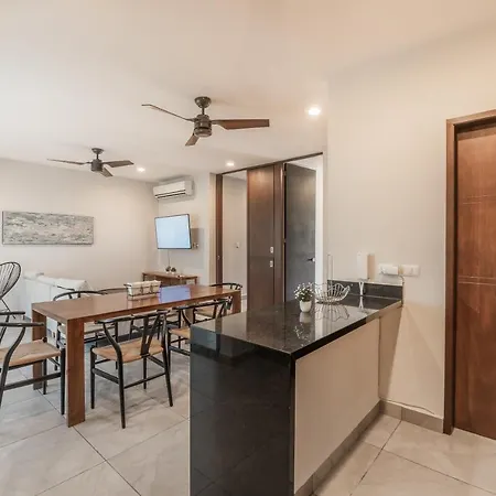 Villaggio With Rooftop Terrace And Hot Tub Apartment