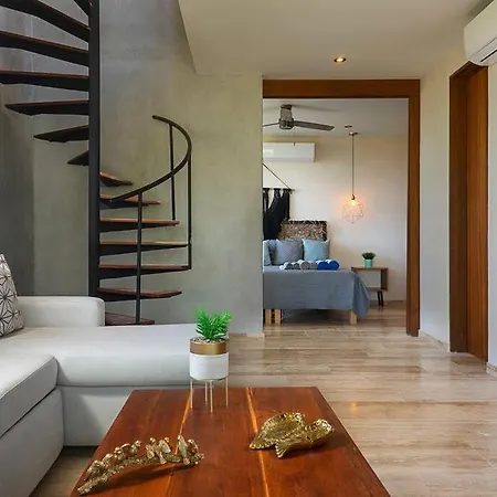 Apartment Rooftop W/private Pool. Close To Beach/town. 60mb