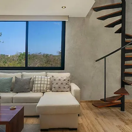 Rooftop W/private Pool. Close To Beach/town. 60mb Apartment *