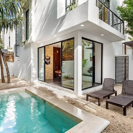 Private Pool, Furnished 3bed Luxury Gateway