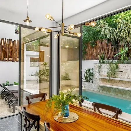 Private Pool, Furnished 3bed Luxury Gateway Villa