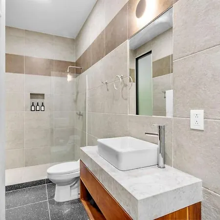 Private Pool, Furnished 3bed Luxury Gateway Villa *