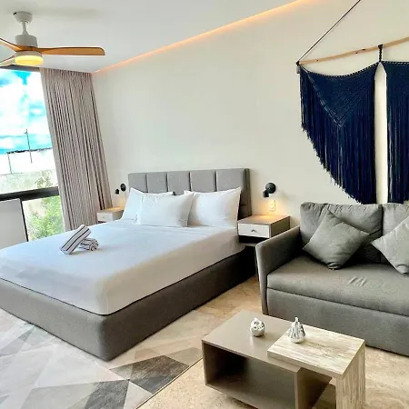 Roof Pool Gym And King Bed In Zama Katia Tulum