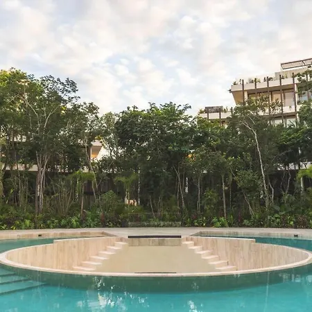 Mistiq Jungle Apartment *