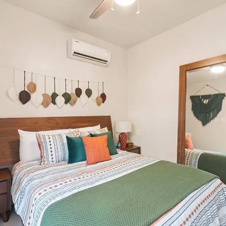 Villa Casa Ohana~3br W/ Private Pool & Rooftop Jacuzzi, Wifi, Gym, & 5 Km To Tulum