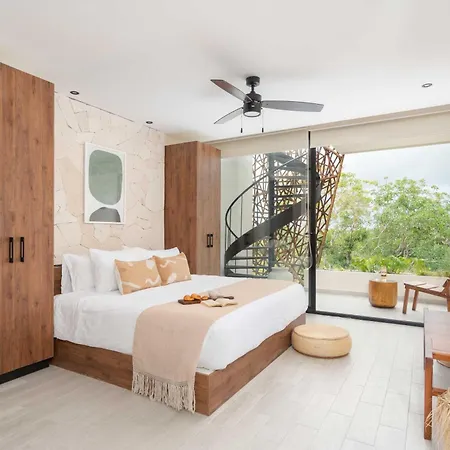 Hotel Jade