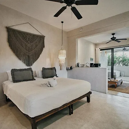 Villa 240m2 - 16 Persons - 6 - 2 Swimming Pool - 3 Jacuzzis