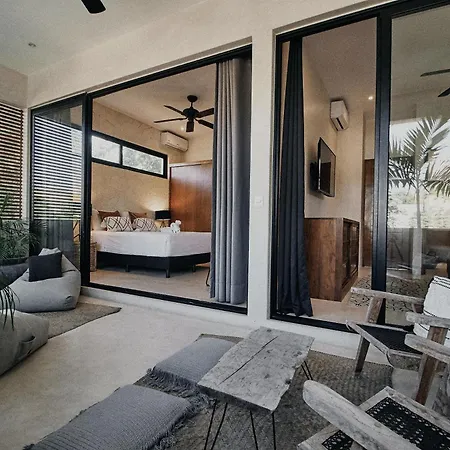 Villa 240m2 - 16 Persons - 6 - 2 Swimming Pool - 3 Jacuzzis Tulum