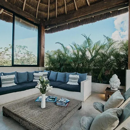 240m2 - 16 Persons - 6 - 2 Swimming Pool - 3 Jacuzzis Tulum