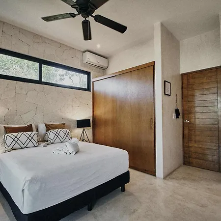 240m2 - 16 Persons - 6 - 2 Swimming Pool - 3 Jacuzzis Tulum
