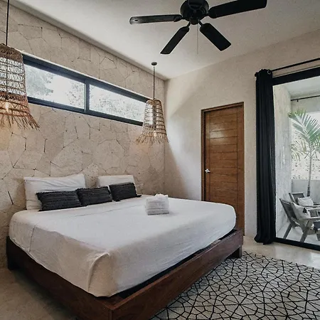 240m2 - 16 Persons - 6 - 2 Swimming Pool - 3 Jacuzzis Villa *