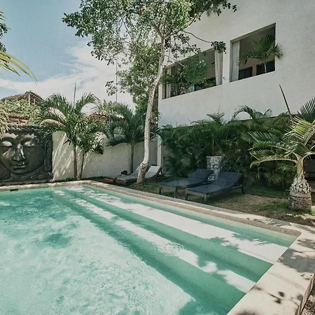 240m2 - 16 Persons - 6 - 2 Swimming Pool - 3 Jacuzzis Tulum