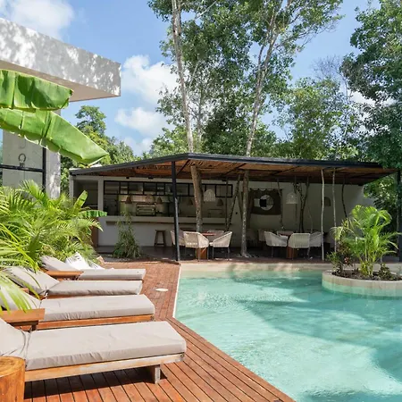 Jade * Tulum