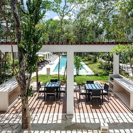 Upscale Aldea Zama Getaway ~ Terrace ~ Pool ~ Gym Apartment
