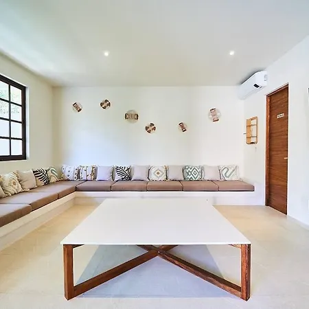 Exotic For 10 People With Cenote-style Pool * Tulum