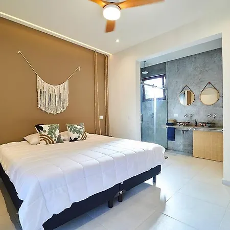 Exotic For 10 People With Cenote-style Pool * Tulum