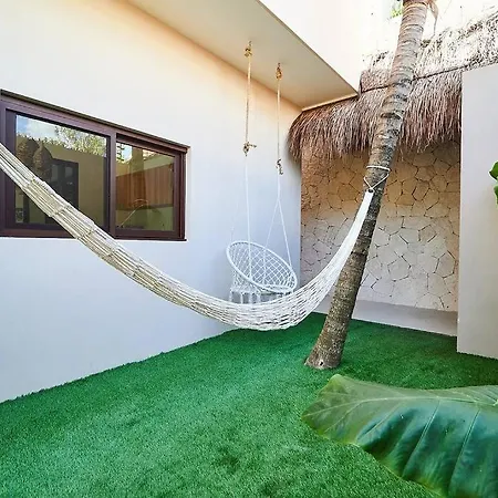 Exotic For 10 People With Cenote-style Pool *