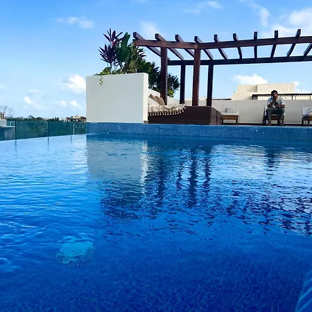 Boho Swim-up With Priv Pool, Terrace , Gym And Bar Apartment *