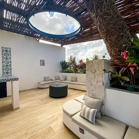 Boho Swim-up With Priv Pool, Terrace , Gym And Bar *