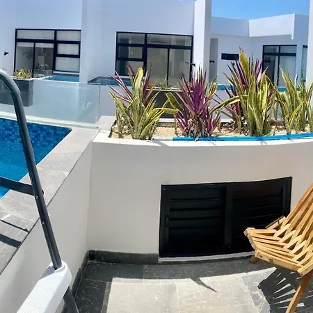Oscar Wilde - Ph With Private Rooftop And Plunge Pool & Gym & Club Access Apartment