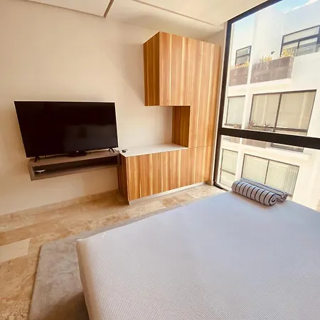 Apartment Oscar Wilde - Ph With Private Rooftop And Plunge Pool & Gym & Club Access