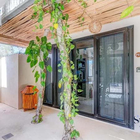 Boho-chic With Private Plunge Pool And Smart Tvs