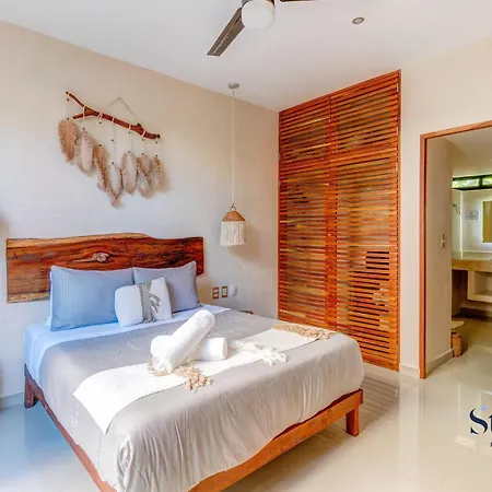 Holiday home Boho-chic With Private Plunge Pool And Smart Tvs