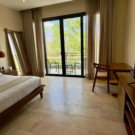 Casa Laak, Luxury Villa, 5 Bedroom 7 Bt, Heated Pool