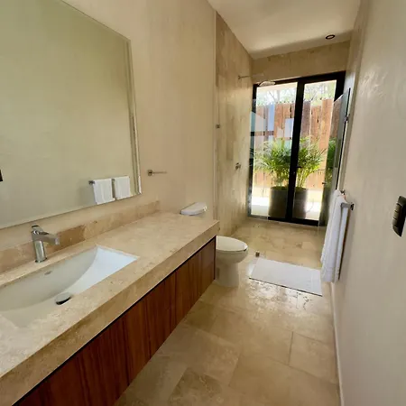 Casa Laak, Luxury Villa, 5 Bedroom 7 Bt, Heated Pool Villa *