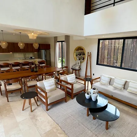 Villa Casa Laak, Luxury Villa, 5 Bedroom 7 Bt, Heated Pool *