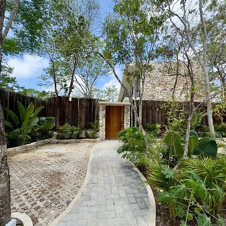 Casa Laak, Luxury Villa, 5 Bedroom 7 Bt, Heated Pool Villa