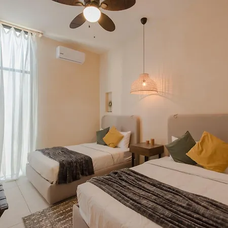 Tanah Manor *