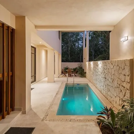 Apartment Brand New Lux 4 Bed 2 Pools! *