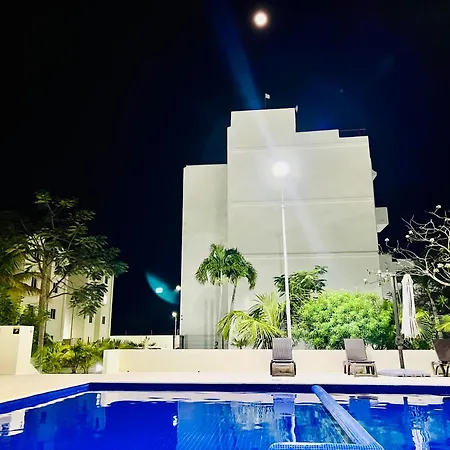 Apartment Zen Retreat, Prime Location And Amenities.