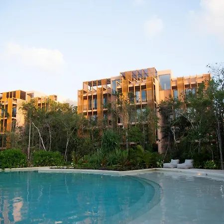Spark 3 Bedroom Condo, With Private Pool, Restaurant And Yoga At Aflora *