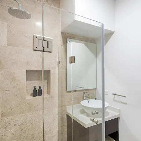 Apartment Penthouse Retreat Private Pool & Premium Amenities *