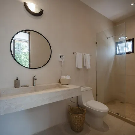 Luxurious Private Pool In Maki Complex By Simply Comfort Tulum