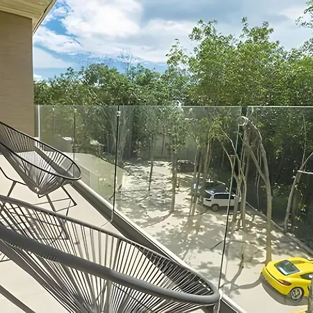 Relaxing 1 Bdrm, 1 Bedroom Balcony & Pool Access Apt Tulum