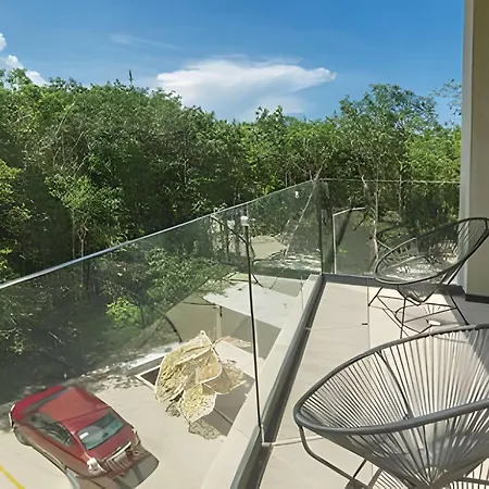 Relaxing 1 Bdrm, 1 Bedroom Balcony & Pool Access Apt Holiday home Tulum