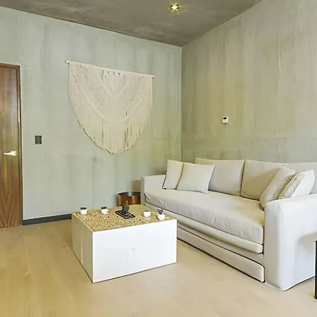 Holiday home Relaxing 1 Bdrm, 1 Bedroom Balcony & Pool Access Apt Tulum
