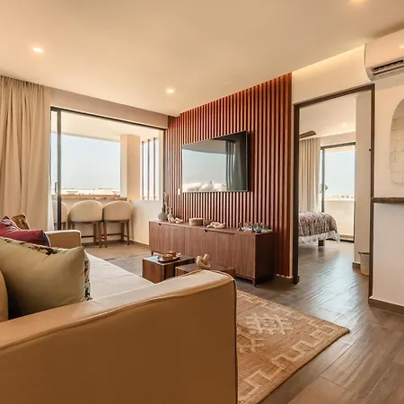 Apartment Deluxe 2-story Penthouse Pool & Bbq Rooftop *