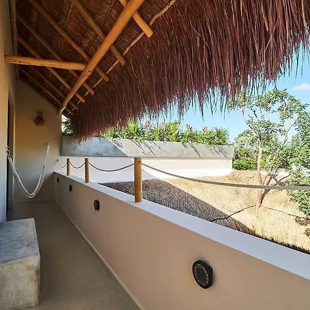 Villa Exotic For 10 People With Cenote-style Pool